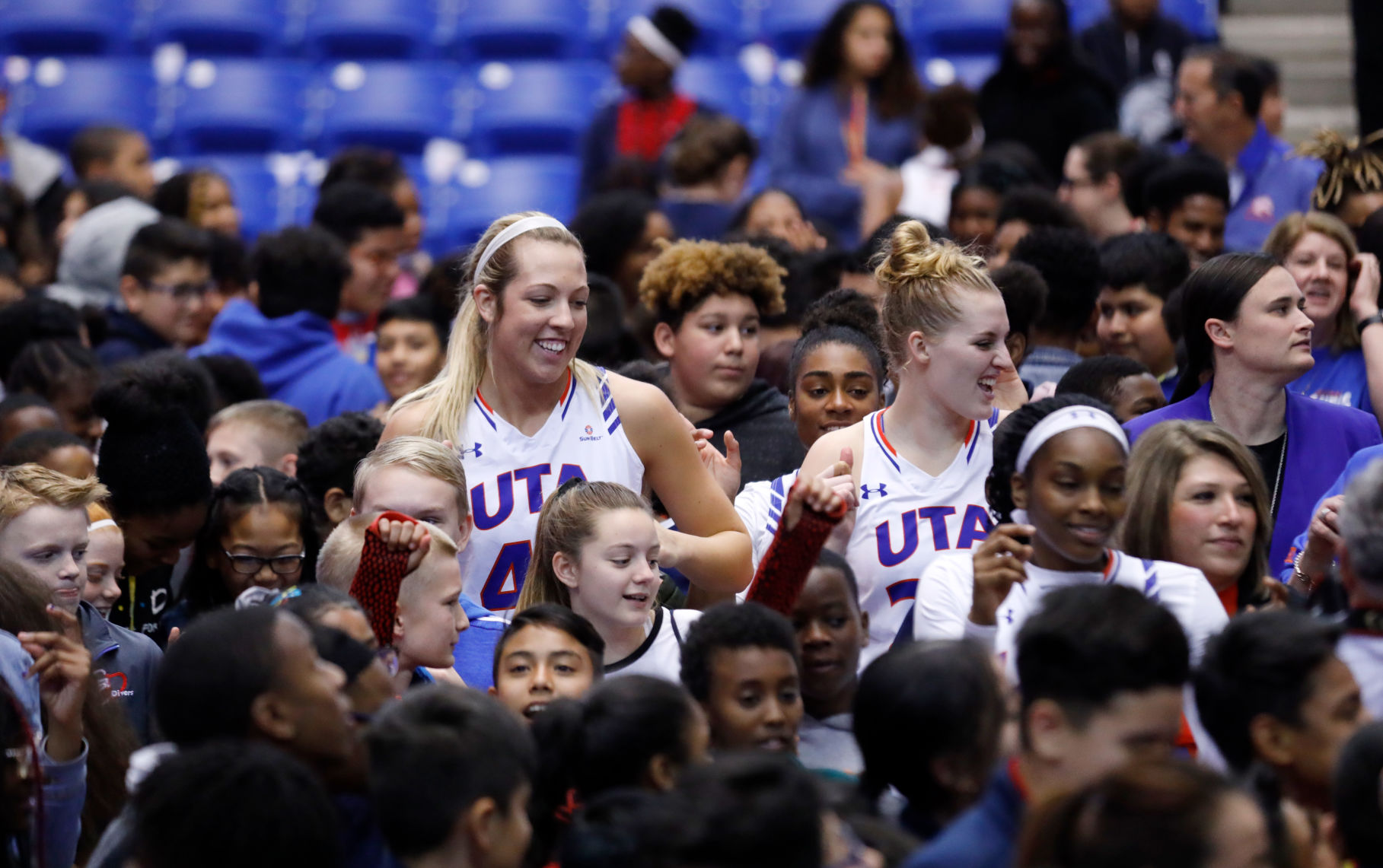 Photos: Children cheer as Lady Mavericks defeat University of Louisiana at Lafayette on Kids Day